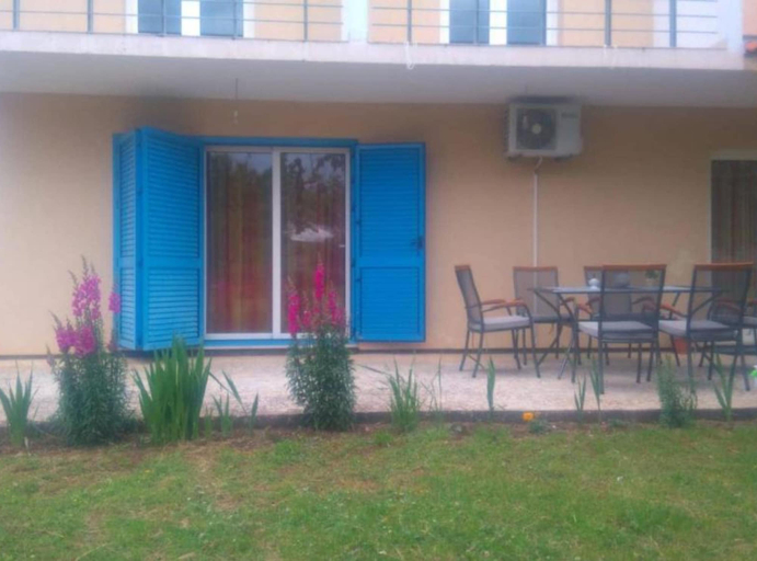 Others 5, Villa Anita, Unešić