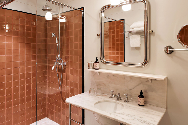 Bathroom 4, Hôtel Rochechouart, a Member of Design Hotels – Orso Hotel, Paris