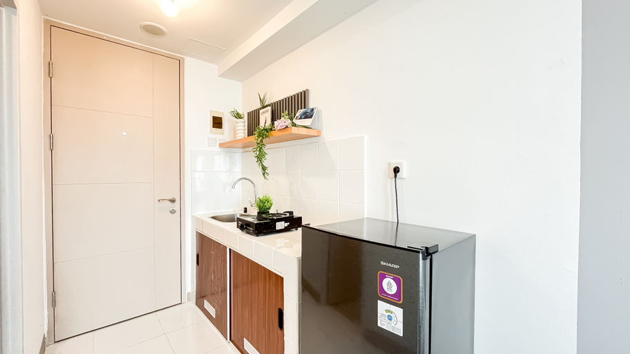 Others 2, Well Designed Studio at Tokyo Riverside PIK 2 Apartment By Travelio, Tangerang