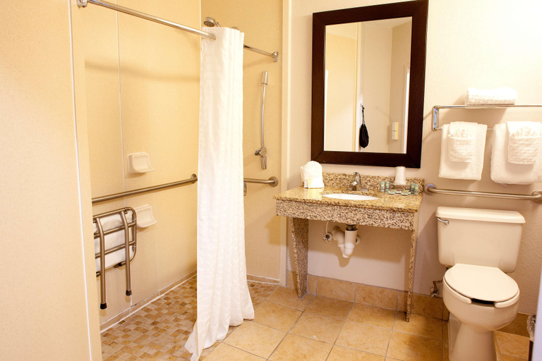 Bedroom 3, Best Western New Smyrna Beach Hotel & Suites, Volusia