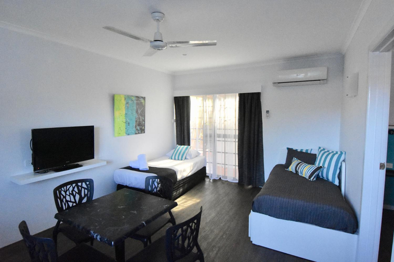Bedroom 12