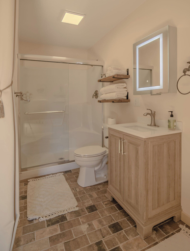 Bathroom 5, The Inn at Beulah Farm - The Garden, McCreary