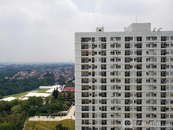 Exterior & Views 2, Cozy Studio at Cinere Bellevue Suites Apartment By Travelio, Depok