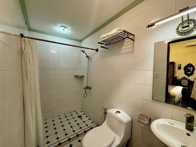 Bathroom 4, Park Avenue Boutique Hotel, Pasay City