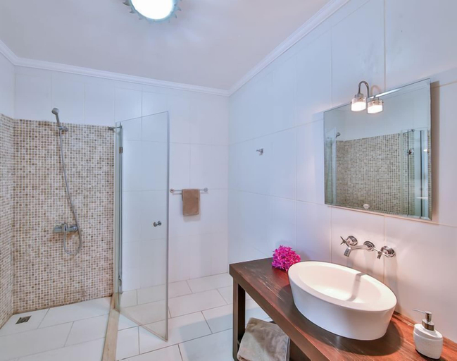 Bathroom 3, Villa Nane, Kaş