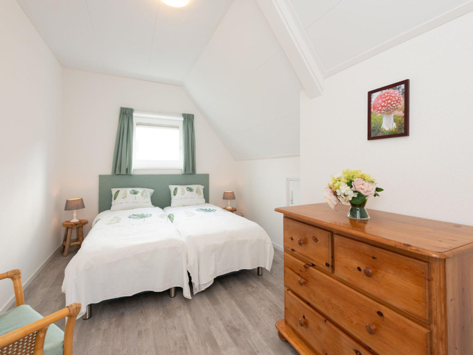 Bedroom 2, Apartment in Schoorl near Dunes, Bergen