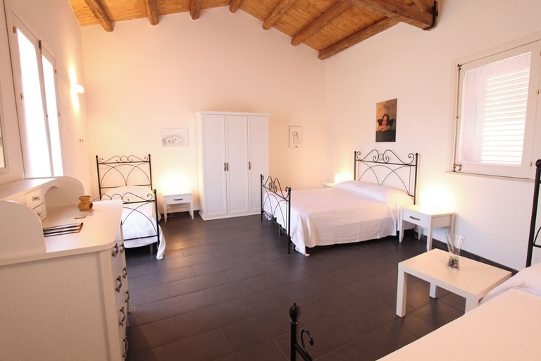 Bedroom 5, Reusia Holiday Home, Ragusa