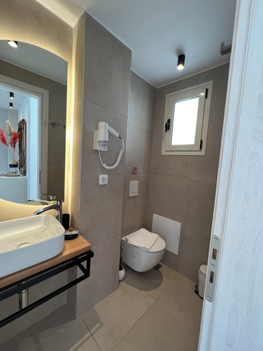 Bathroom 5, THEALOS SANTORINI close to square, South Aegean