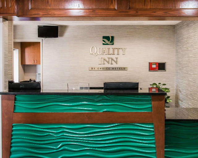Public Area 2, Quality Inn & Suites Warren - Detroit, Macomb