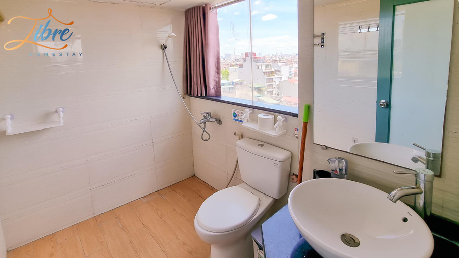 Bathroom 3, Libre Homestay, Đống Đa