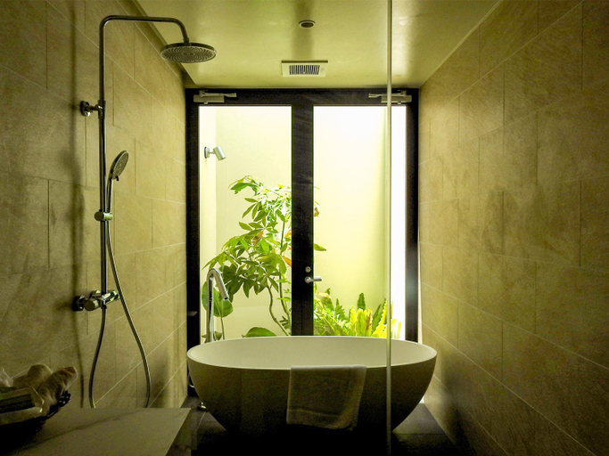 Bathroom 3, villa LIFE INDAH sumuide, Nago