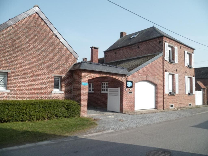 Exterior & Views 2, Au Repos De La Licorne, Nord