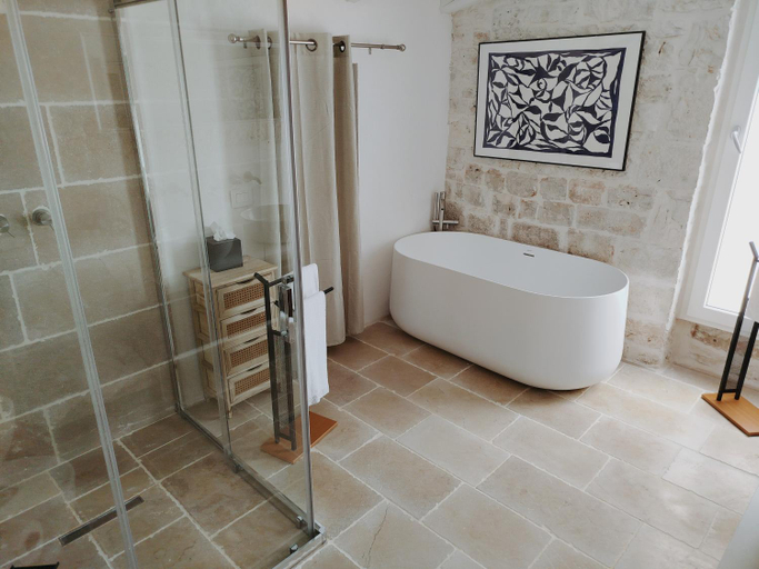 Bathroom 3, Villa Torre Bianca by Emily Hotels, Bari
