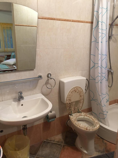 Bathroom, Apartments Pranic, Vir