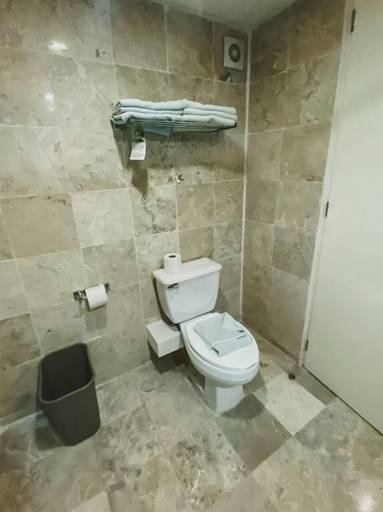 Bathroom 5, Days Inn by Wyndham Tuxtepec, Dist. Tuxtepec
