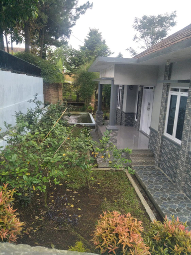 Others 2, Ast house, Bandung