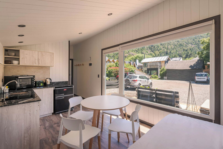 Others 4, Tiny House, Lacar