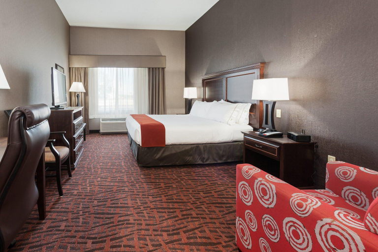 Bedroom 2, Holiday Inn Express Hotel & Suites Cheyenne By IHG, Laramie