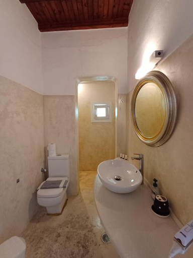Bathroom 2, Manos Rooms, South Aegean