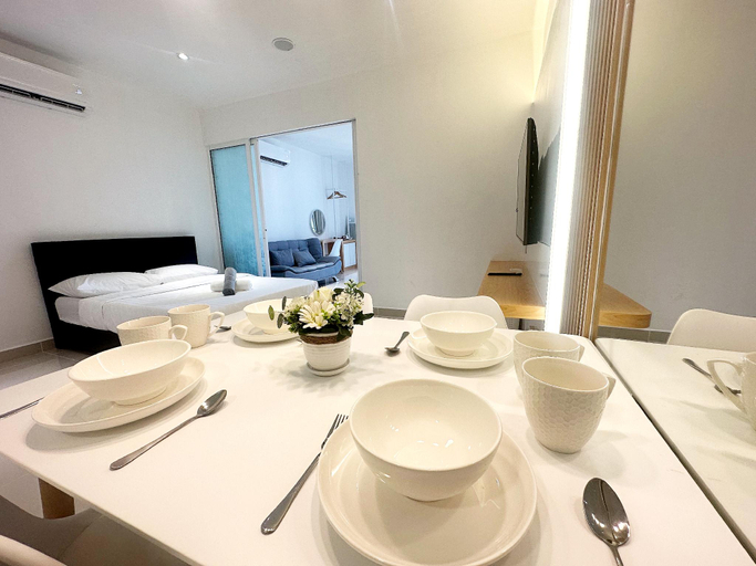 Dining Room 18