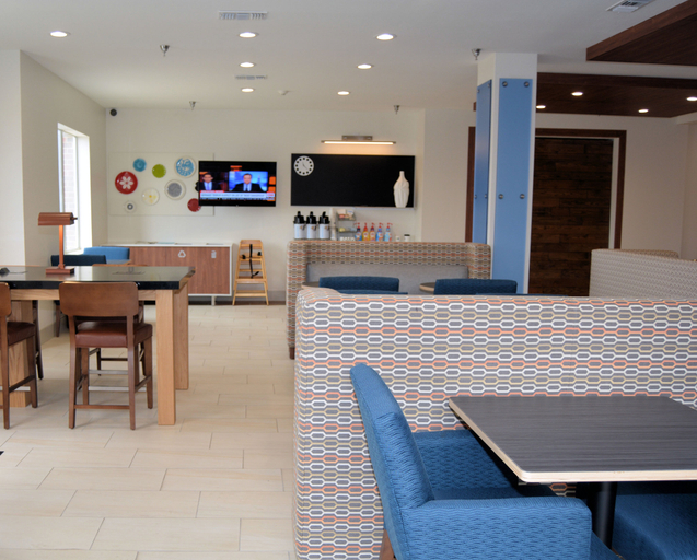 Food & Drinks 5, Holiday Inn Express & Suites ABILENE by IHG, Taylor