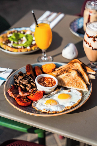Food & Drinks 4, Il Bekka Suites