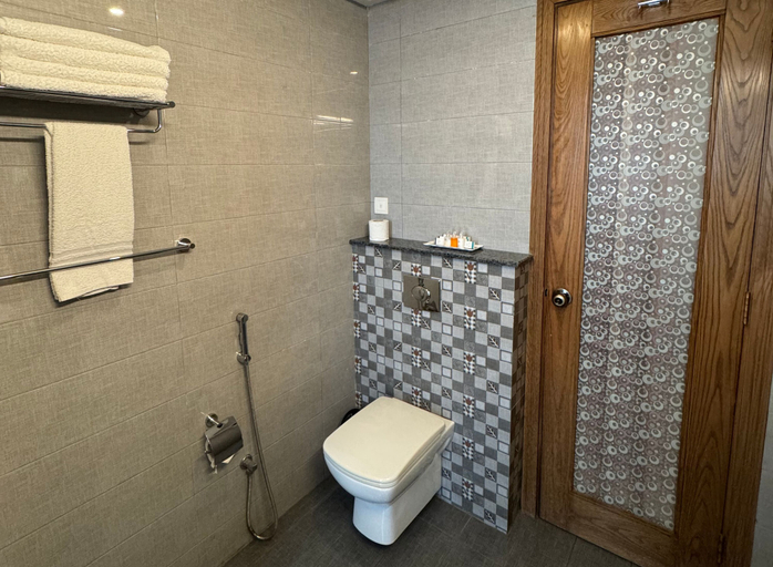 Bathroom 3, Sintra Hotel, Islamabad