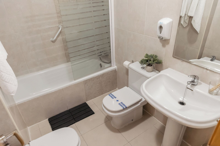 Bathroom 3, Apartamentos LA PARRETA CENTRO, Castellón