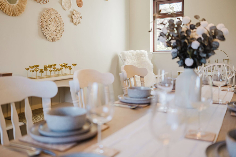 Food & Drinks 5, Beautiful 4 BD Home near Woodstock, Oxfordshire