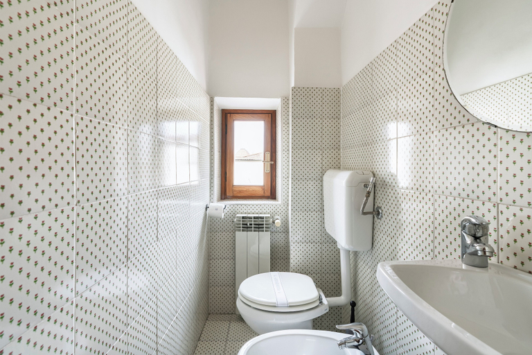 Bathroom 3, Appartamento Portinari, Florence