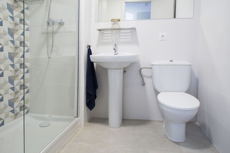 Bathroom 4, RVApartaments Estartit Confort, Girona