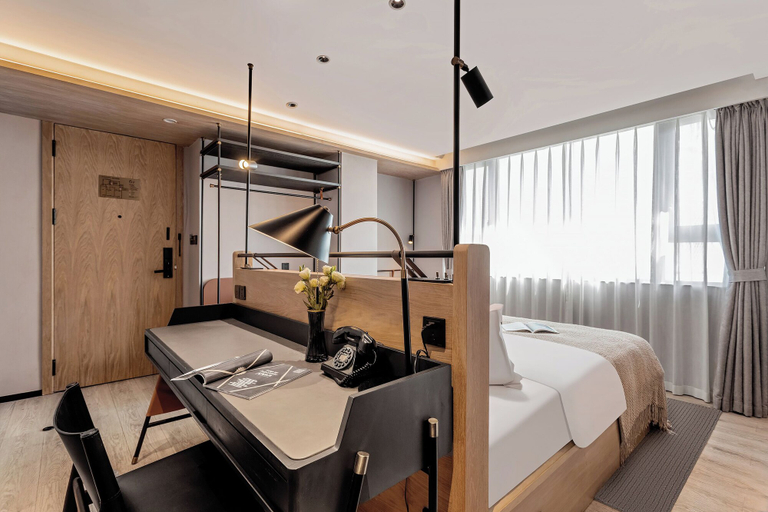 Bedroom 4, Cheens Hotel, Chengdu