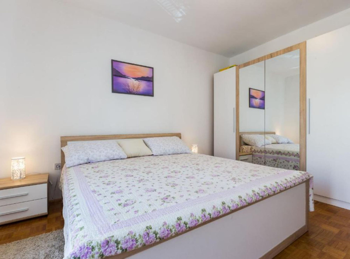 Others 5, Stylish Two Bedroom Apartment Retreat With Balcony in Zadar, Zadar