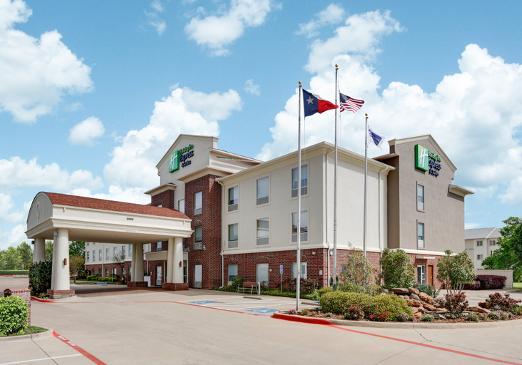 Exterior & Views 2, Holiday Inn Express & Suites CLEBURNE by IHG, Johnson
