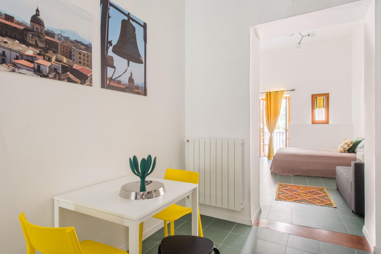 Room 4, Casetta Verde Alla Vucciria by Wonderful Italy, Palermo