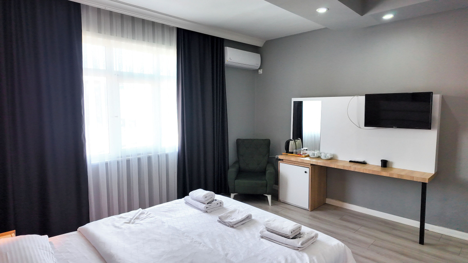 Bedroom 3, Rio's Hotel, Tuzla