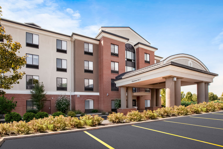Exterior & Views 2, Holiday Inn Express & Suites CLEVELAND-RICHFIELD by IHG, Summit