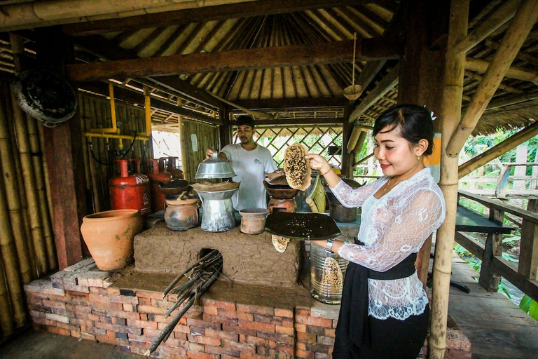 Food & Drinks 5, Keramas Sacred River Village, Gianyar