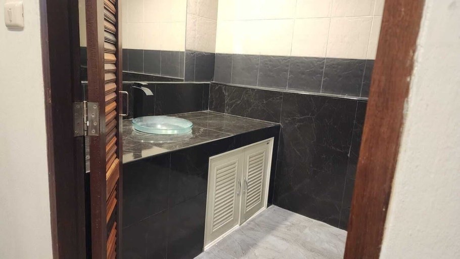 Bathroom 4, Sasitara Residence, Ko Samui