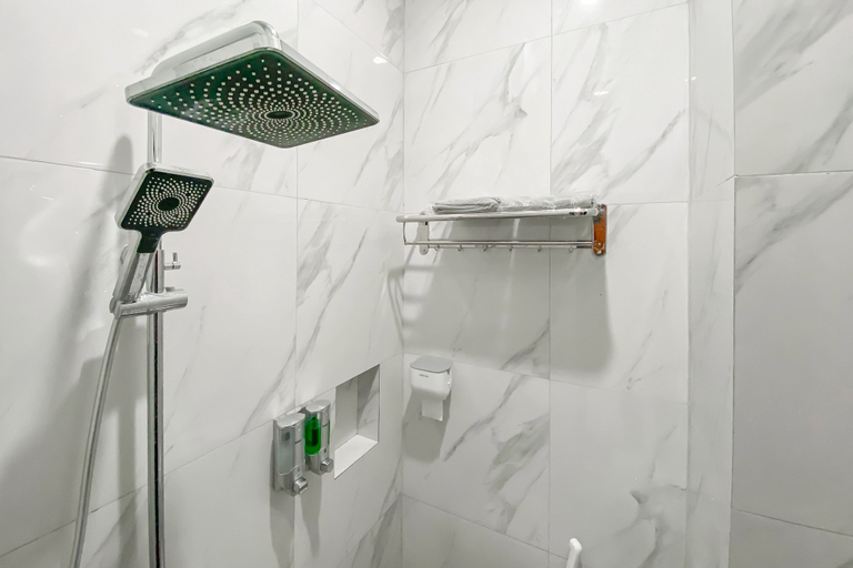 Bathroom 4, Sans Stay Syariah Asyifa Purwokerto, Banyumas