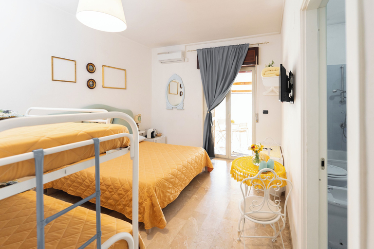 Bedroom 4, L'anfiteatro di Pompei B&B, Napoli