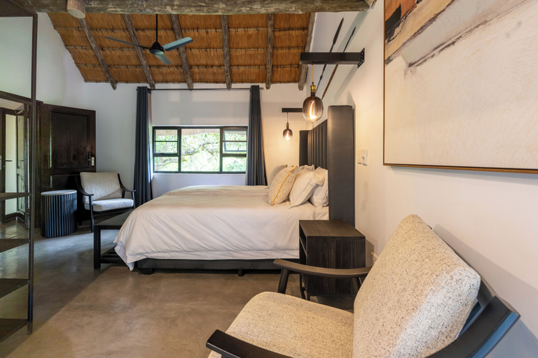 Bedroom 3, Sunbirds Oasis Lodge, Mopani