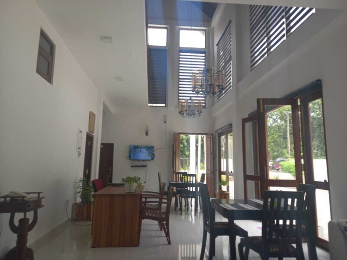 Food & Drinks, RAJABAWANA Holiday Resort, N. Palatha East