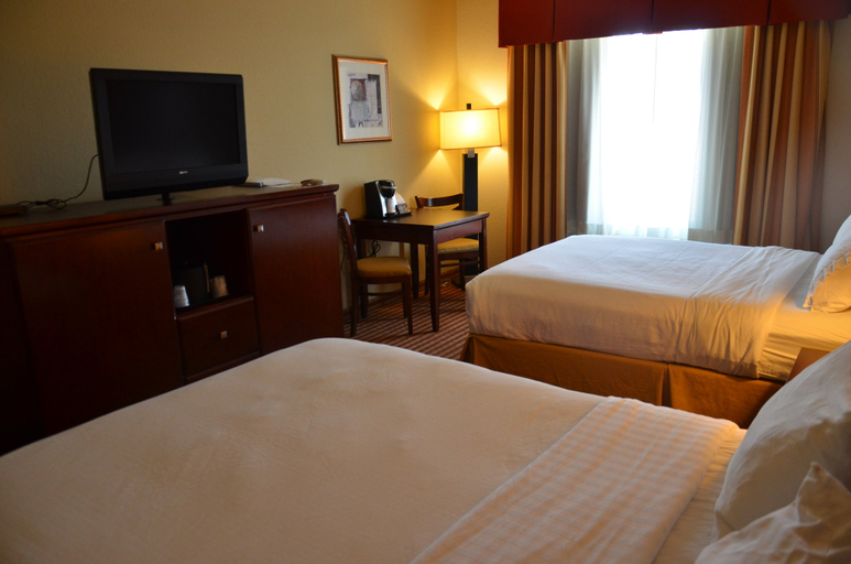 Bedroom 5, Holiday Inn Express & Suites AMARILLO SOUTH by IHG, Randall