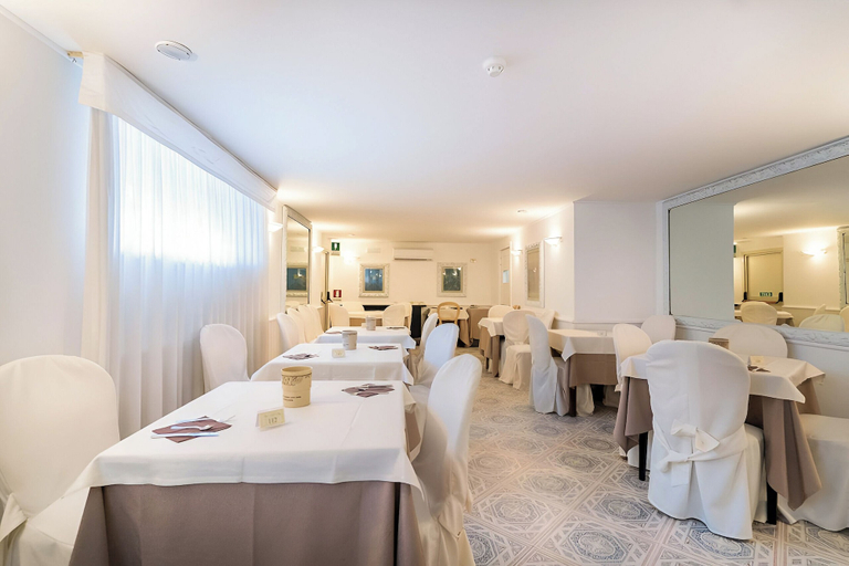Food & Drinks 4, Hotiday Room Collection - Sant'Agnello, Napoli