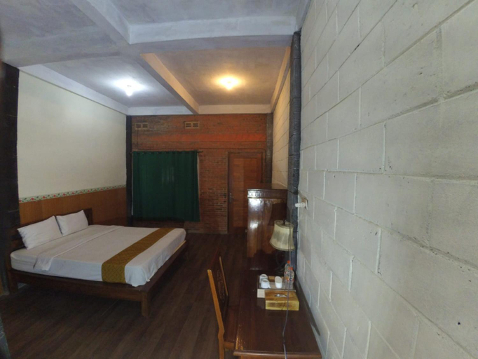 5, Istana Petani Hotel, Pasuruan