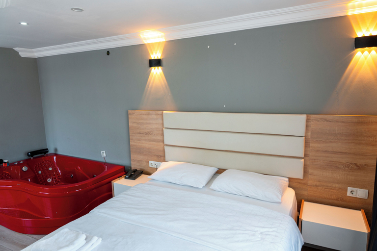Bedroom 2, Rio's Hotel, Tuzla