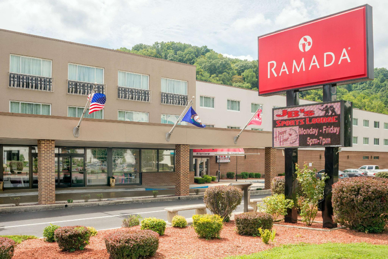 Exterior & Views 2, Ramada Hotel & Conference Center by Wyndham Paintsville, Johnson