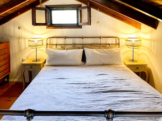Room 4, Pergamonto Cottage - Seaview Nest w Private Pool, Thessaly