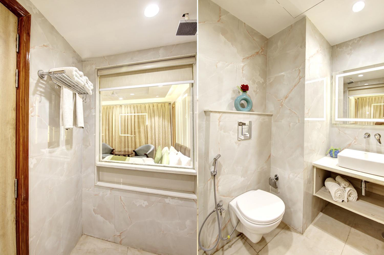 Bathroom 11